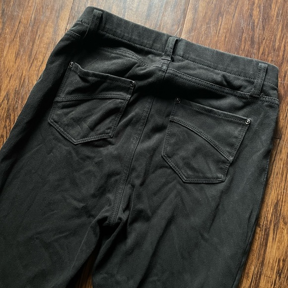 Time and Tru Women's Black Knit Jeggings - Picture 6 of 8